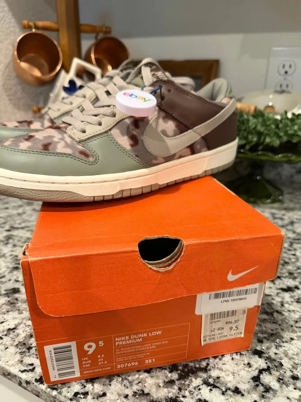Nike Dunk Low Premium Md Olive Chino 307696-351 Men's 9.5 Rare w/ Box Authentic
